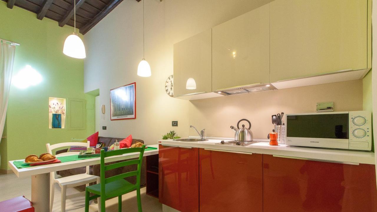 Trevi Colour- Rental In Rome Extérieur photo