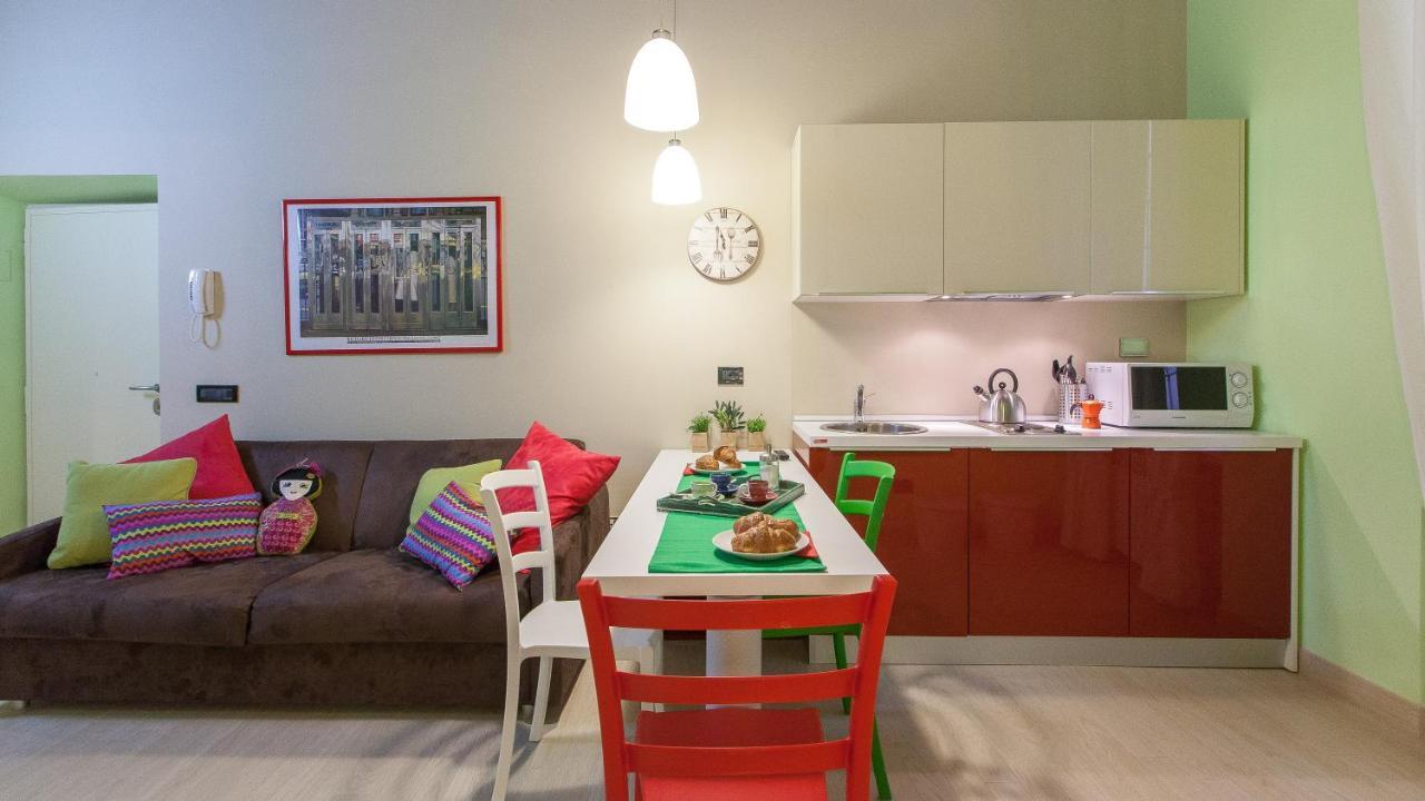 Trevi Colour- Rental In Rome Extérieur photo